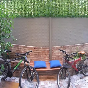  Apartment Loft, Bikes & Optic Fibre Wifi By Bar St And Park